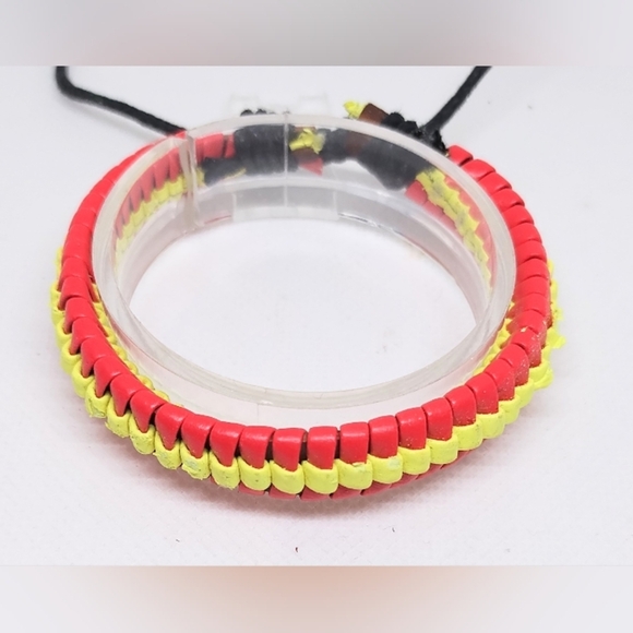 Men's Bracelet Red Yellow New f35 - Picture 1 of 1
